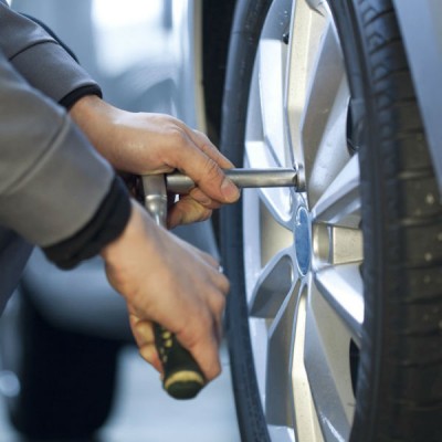 FIVE CASES WHERE YOU SHOULD THINK ABOUT CHANGING YOUR TIRES